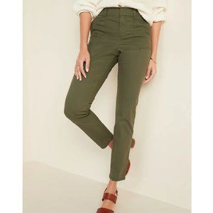 Old Navy Mid-Rise Pixie Ankle Chinos in Size 16